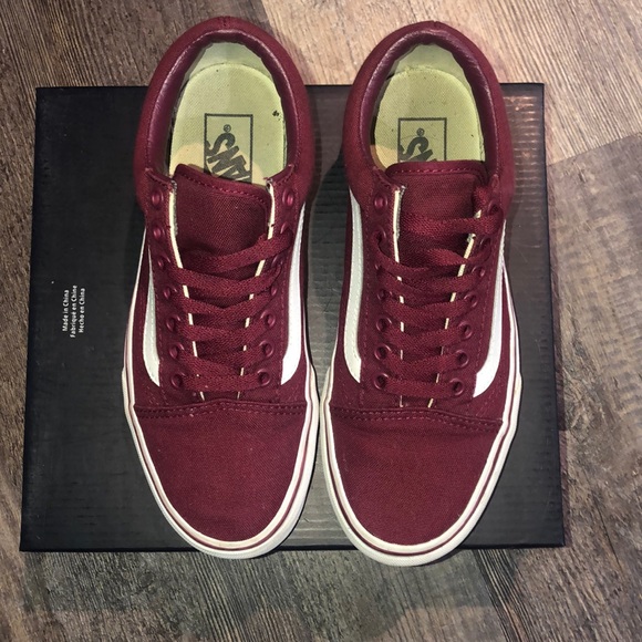 Shoes - Picture 1 of 4